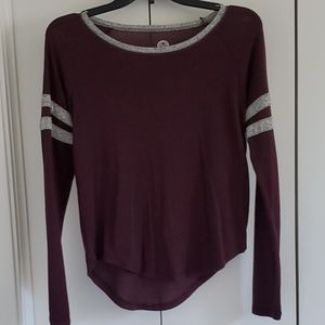 BURGUNDY SO SHIRT